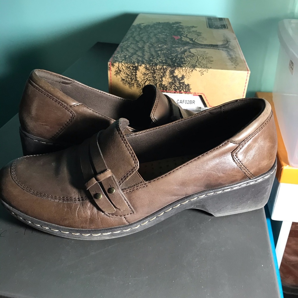 Cobb Hill brown leather loafers